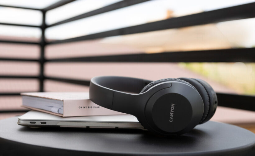 Rozdíl mezi špunty/in-ear a náhlavními sluchátky