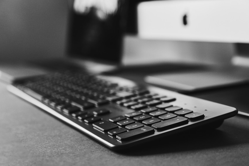 Sada nástrojů zahrnující bezchybné čisticí prostředky pro zařízení