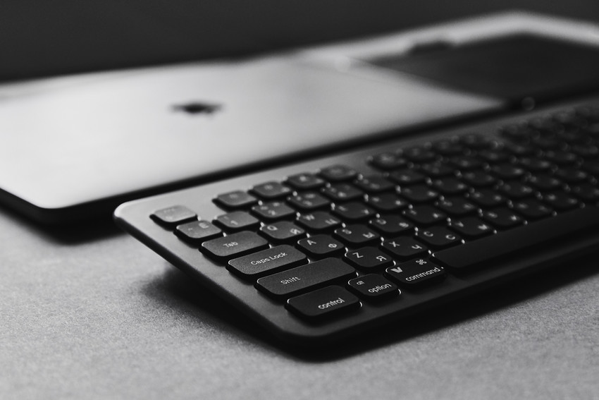 Jak vyčistit klávesnici PC