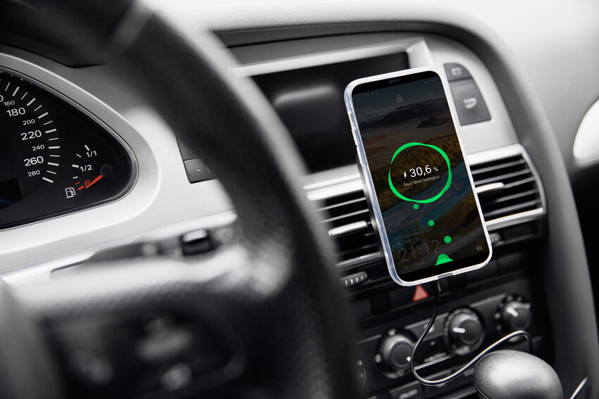 Držák telefonu do auta