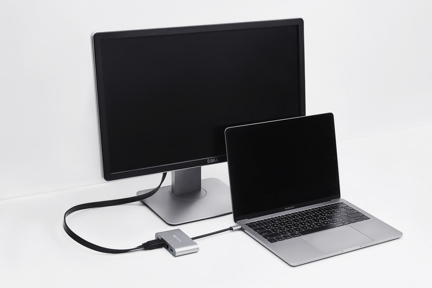 Jak připojit 2 monitory k notebooku, krok za krokem